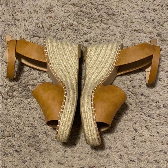 Women’s wedges - Picture 3 of 10